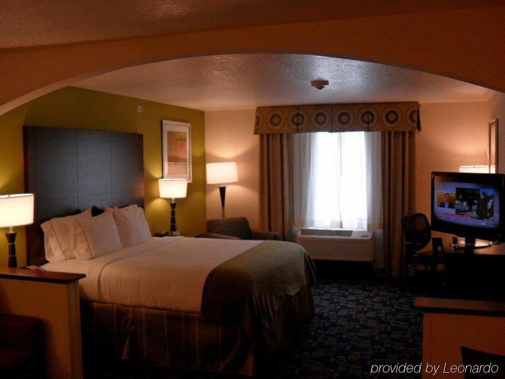 Holiday Inn Express And Suites Urbandale Des Moines, An Ihg Hotel Room photo